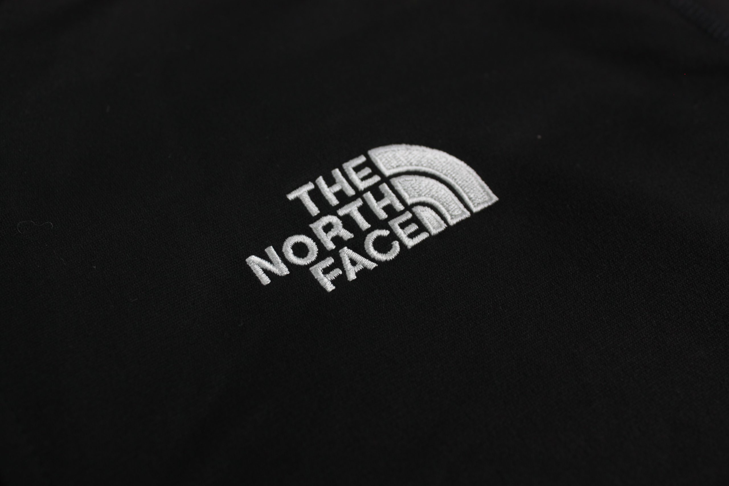 Pull 1/4 zip The North Face taille M – Image 2